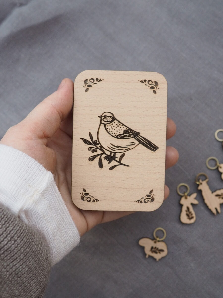 Magnetisches Nadeletui aus Buchenholz