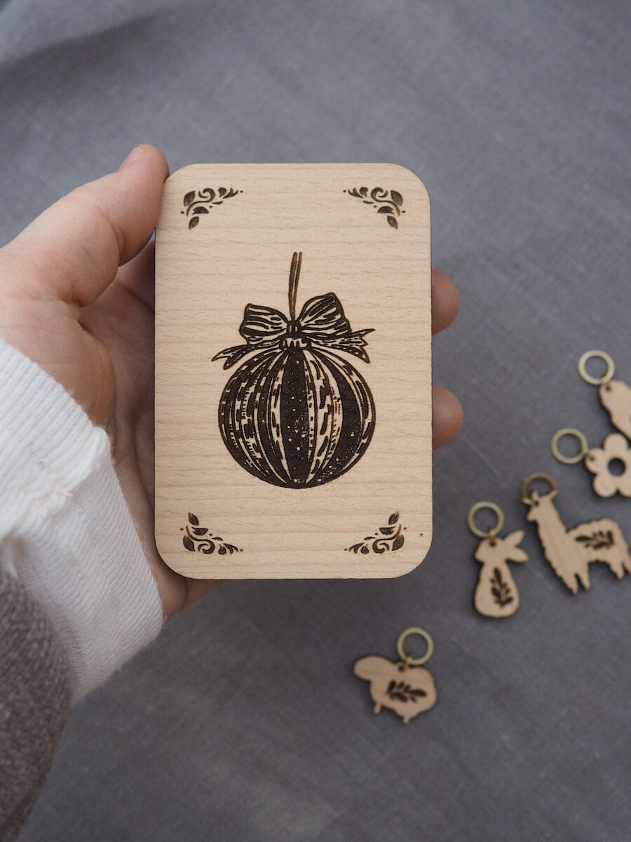 Magnetisches Nadeletui aus Buchenholz