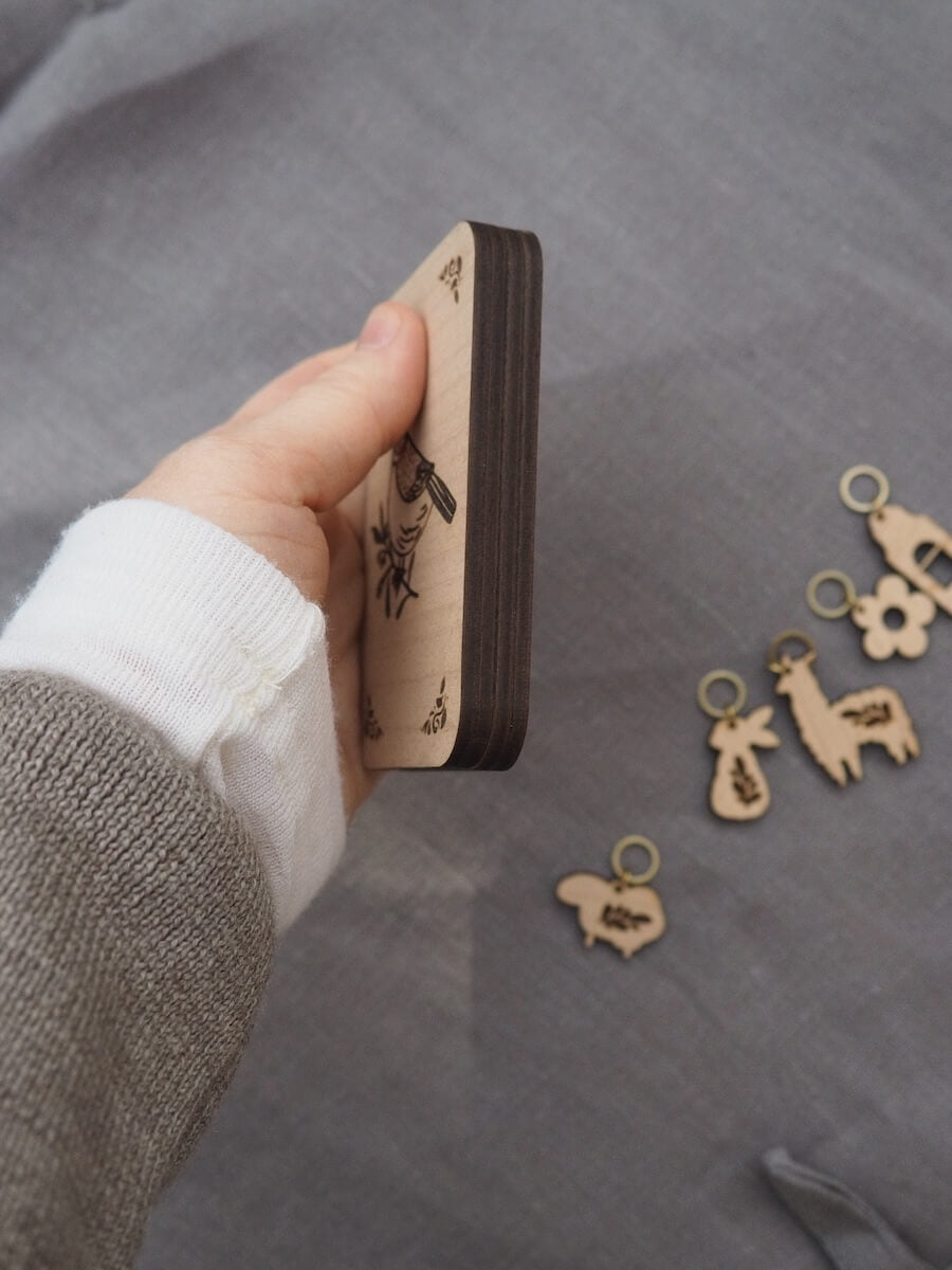 Magnetisches Nadeletui aus Buchenholz