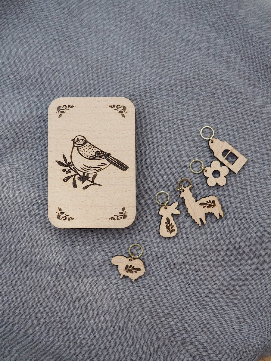 Magnetisches Nadeletui aus Buchenholz